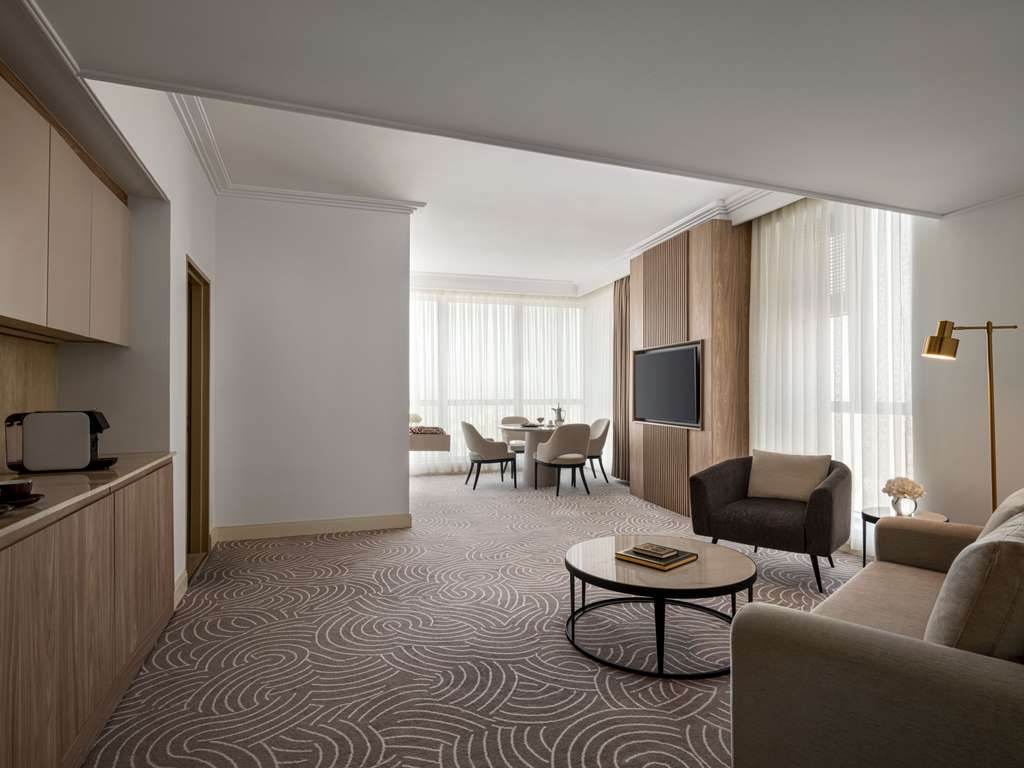 Mövenpick Hotel & Residence Hajar Tower Makkah - Image 5